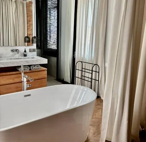 Luxury 5br - Walk To Pererenan * تْشانغو