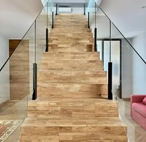 Luxury 5br - Walk To Pererenan فيلة